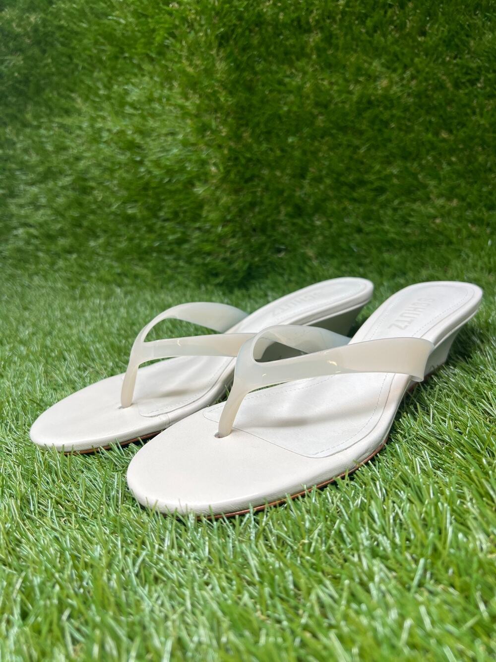 Schutz Roslyn Wedge Women's Size 5B Sugar White Thong Sandals